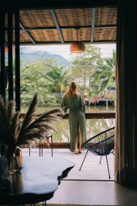Serenity Lake 4BR Pool Villa • Green and private