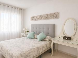 Apartamento Apolo XIV con terraza, parking y piscina junto al mar - Inmodream Calpe