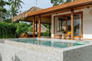 Teak 2BR Villa Chaloklum Bali-Style Design