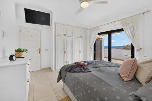 Amarilla Golf 2 bedroom apartment with ocean view