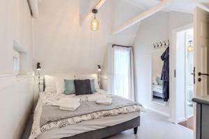 BalChill House With Sauna And Jacuzzi - Happy Rentals