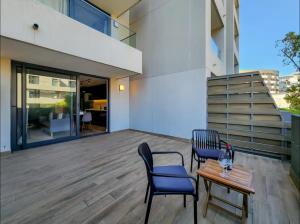 Newlands Peak - Huge Balcony, Pool & Gym