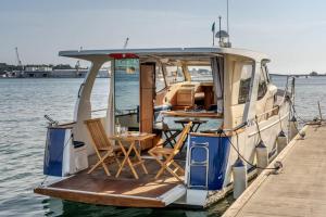 Rosé Dream Boat by Portugal Active