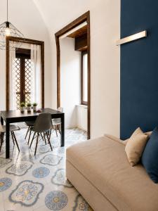 Toledo Maiolica House