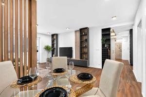 Sophisticated Apartment for 6 - Old Town BA