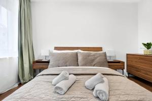 Sophisticated Apartment for 6 - Old Town BA