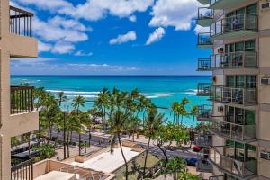 Ocean-Beach Vacation Condo at Waikiki Beach Tower wAmazing Hotel Amenities