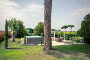 Villa Castelli Romani con Piscina & Giardino Privato, 8 Ospiti