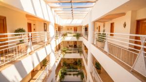 Intouriste Hotel & Suites