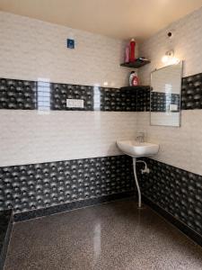 Aadhya Homes
