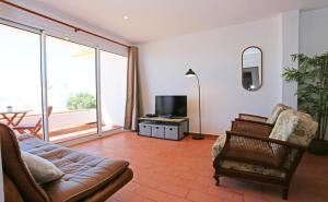 A06 - Seaview 1 Bed Apartment