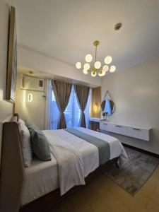 Cozy 2BR 2BA 2 Balconies Manhattan Heights Cubao