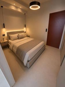 1618 Acropolis Luxury Apartment