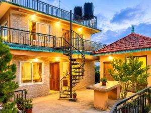 Golden Barahi Retreat