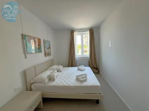 San Rocco Sea Side Apartments Tirabora Short Rent