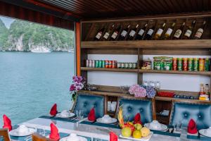 Vietnam Venture Cruises
