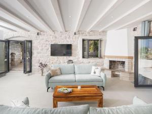 Beautiful House with Views in Hvar