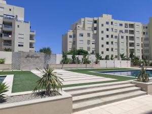 Cozy appartement with partial sea view Family only