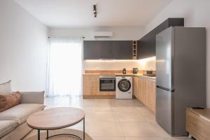 Brand New Modern 1BR Apartment with Private Terrace