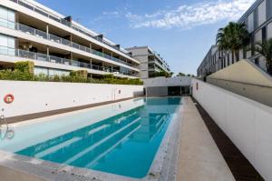 Topfloor apartment with terrace and sea views