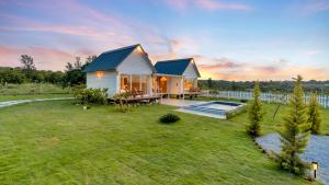 SaffronStays Cedar & Sky
