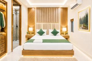 Hotel De Grand Villaa Near IGI, International Airport Delhi