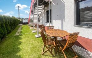 Stunning Apartment In Grzybowo