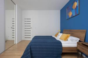 Browary Warszawskie Apartment with Air Conditioning and Parking by Noclegi Renters