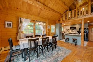 Alexandria Cabin w Patio, Grill & Deck