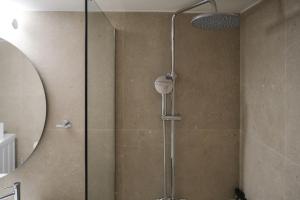 Dysi by Lithos & Key - 1 bdr Kalamata Beach Stadium