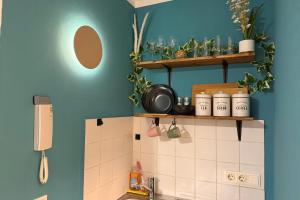 Bright City Apartment Free Parking & 2 Min to Subway