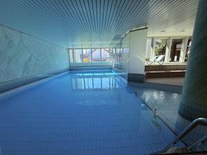 Slope-Side Mountain Apt Sleeps 4