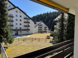 Slope-Side Mountain Apt Sleeps 4