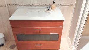 Bright 4-Bedroom Apartment Close to Alicante