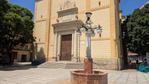 Bright 4-Bedroom Apartment Close to Alicante