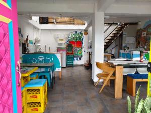 hostal combi
