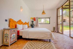 MOGASURF Camp - Sunset Villa Guesthouse