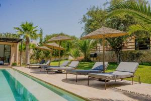 MOGASURF Camp - Sunset Villa Guesthouse