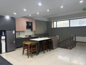 Hi Zuun hostel