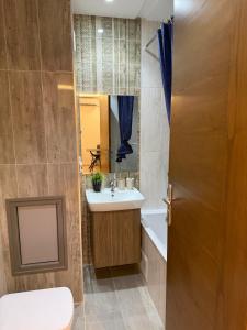 Cozy & Modern Apartment l Laouina l Near airport