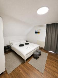 Apartments & rooms Velebit