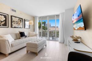Resort Living 2BR - Intracoastal View
