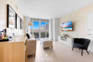 Resort Living 2BR - Intracoastal View
