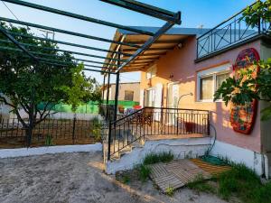 Marathon Coast Home - 2BR - Private Yard by ΜΡS
