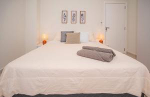 Cozy Two-Bedroom Apartment in Agora Villa Morra