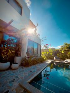 Casa Ola, gated property with a pool and parking!