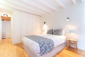 Unique Beachside Triplex by LovelyStay
