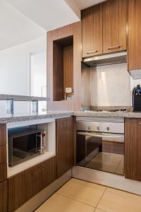 Apt in Las Condes with Pool and Private Balcony