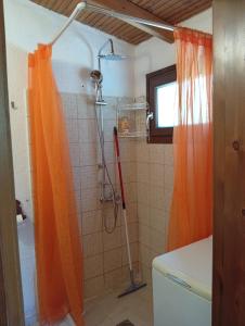 Family Villa in Sani - Sleeps 6 - Parking - WiFi
