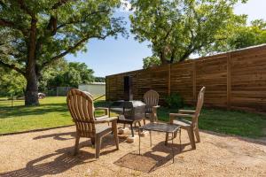 Bluebonnet Cottage